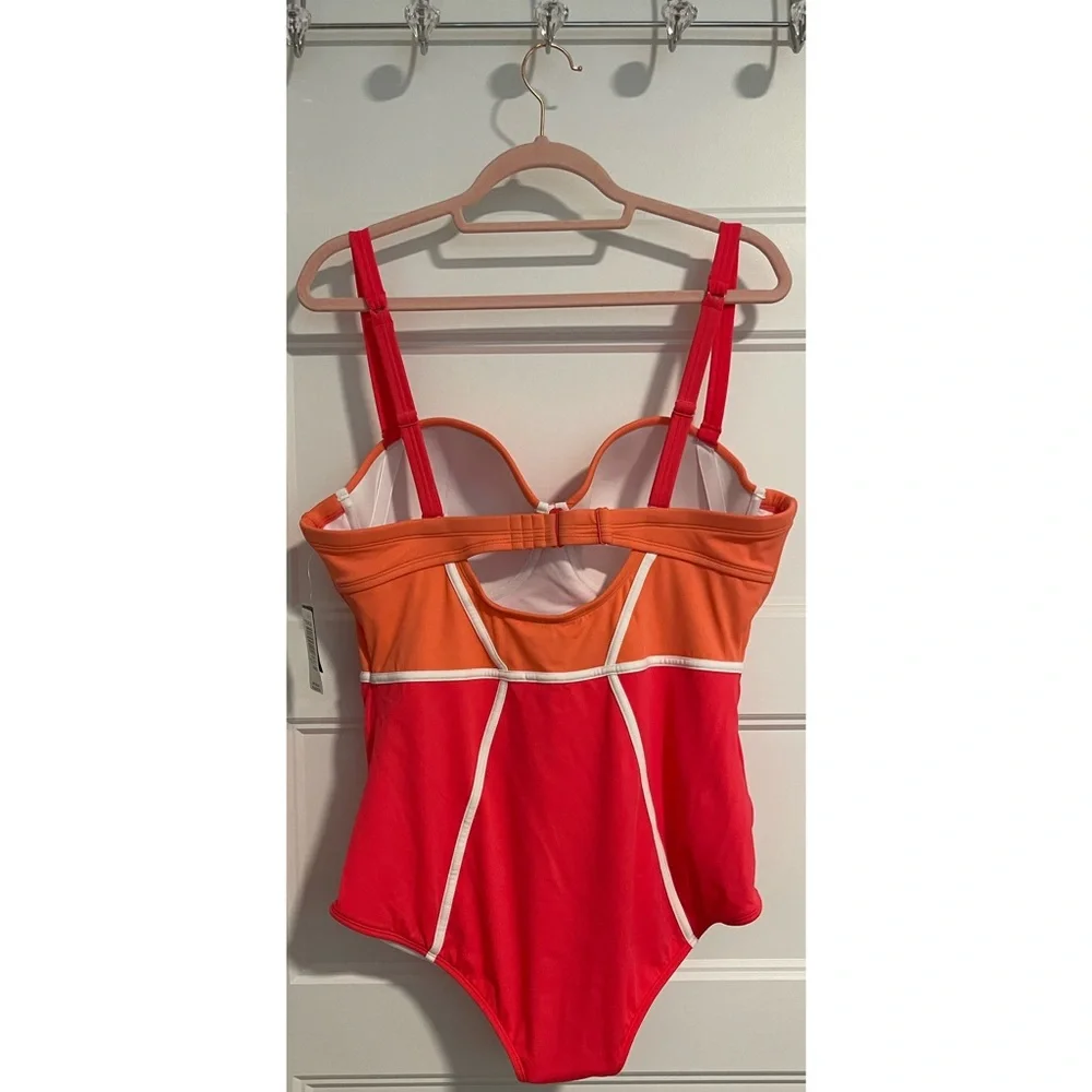 Torrid Underwire Pink Color Block One-Piece Swimsuit NWT SZ 1 DD-DDD/2DD-F - Picture 5 of 14